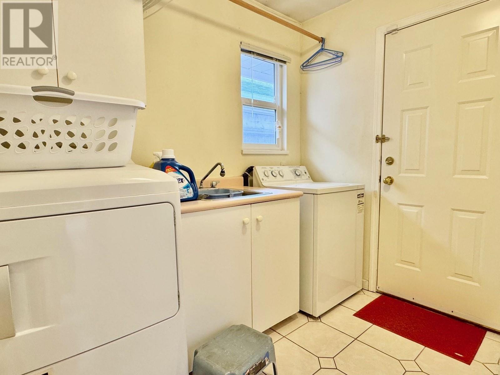 9317 DIXON AVENUE, Richmond real estate listing R2980391