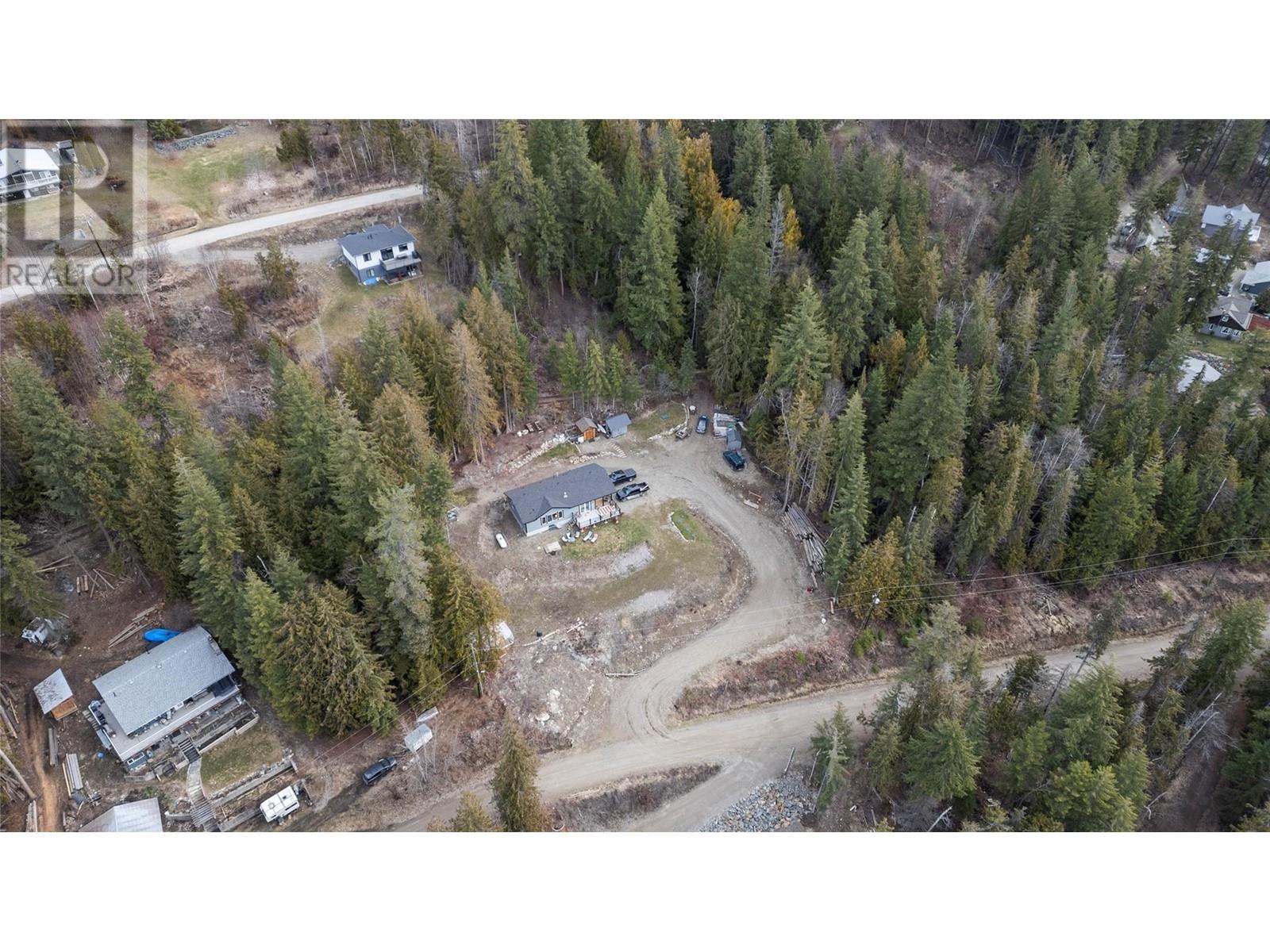 Photo 17 of 7551 Klondike Trail, Anglemont BC
