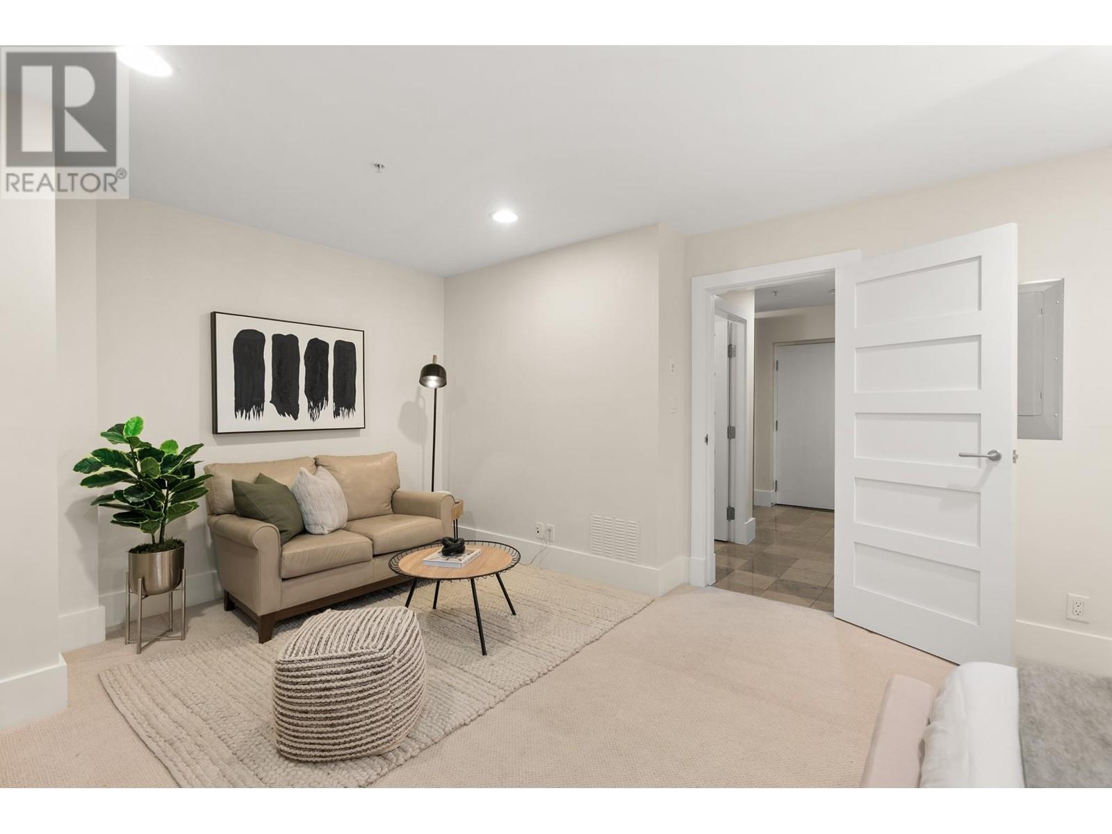 2119 GORDON AVENUE, West Vancouver