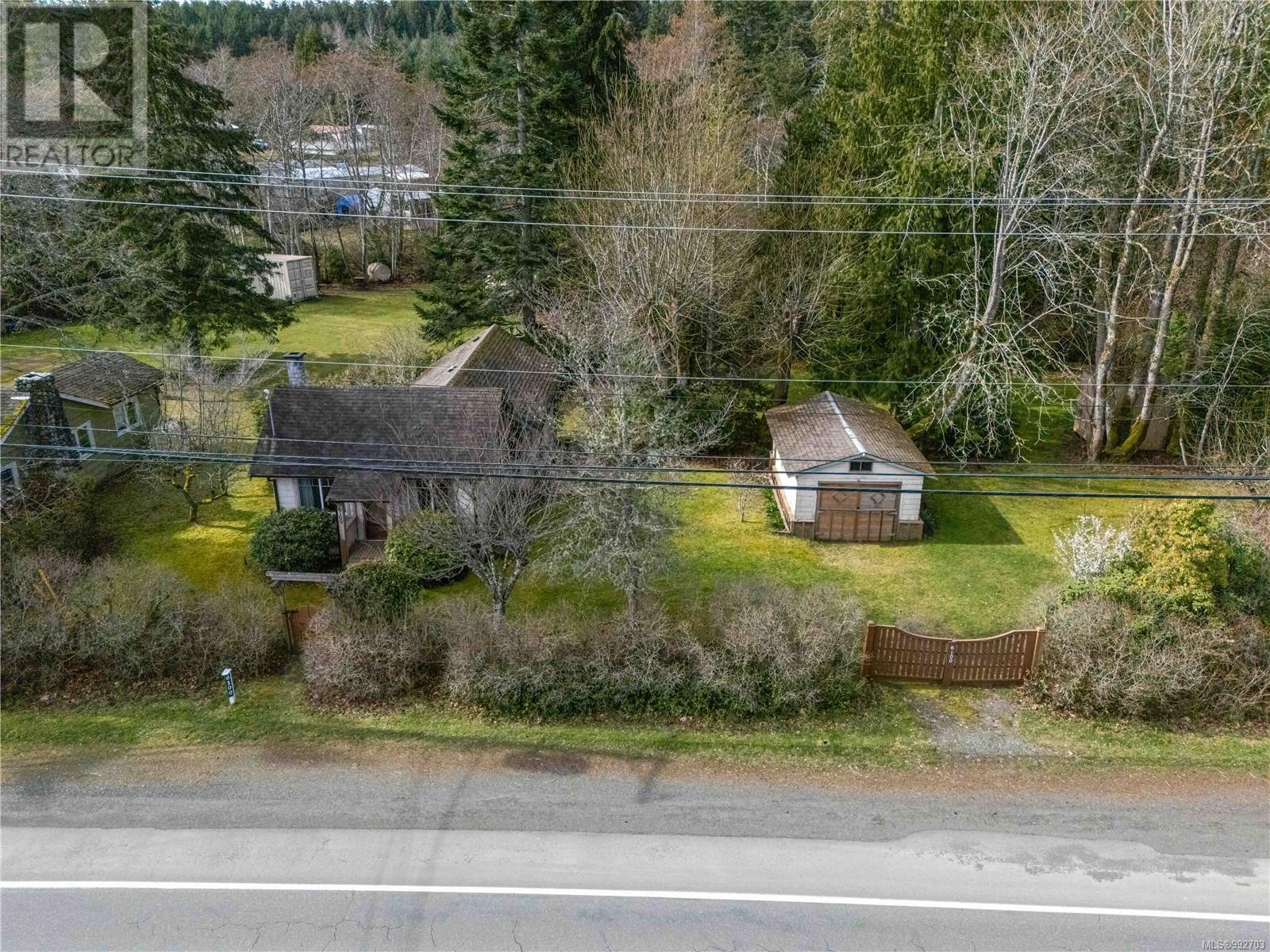 6100 Island Hwy W, Qualicum Beach