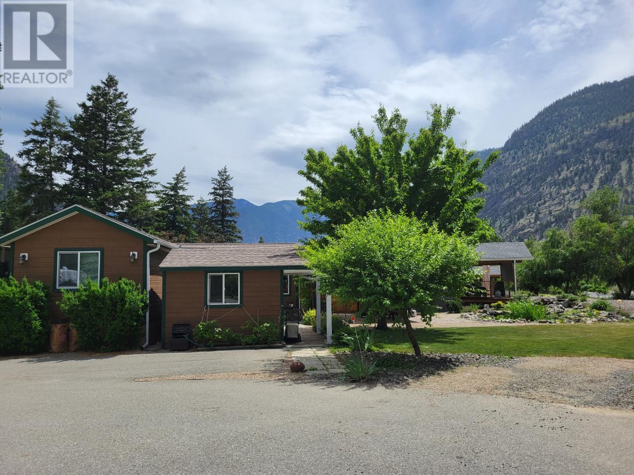 18 4354 Hwy 3 Other, Keremeos