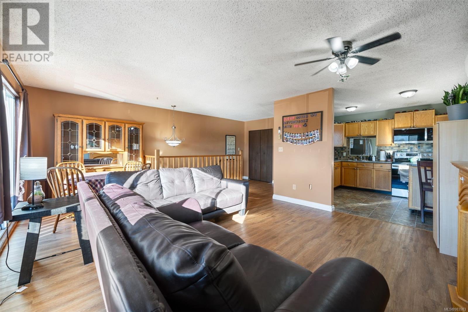 6167 Sumas Rd, Duncan