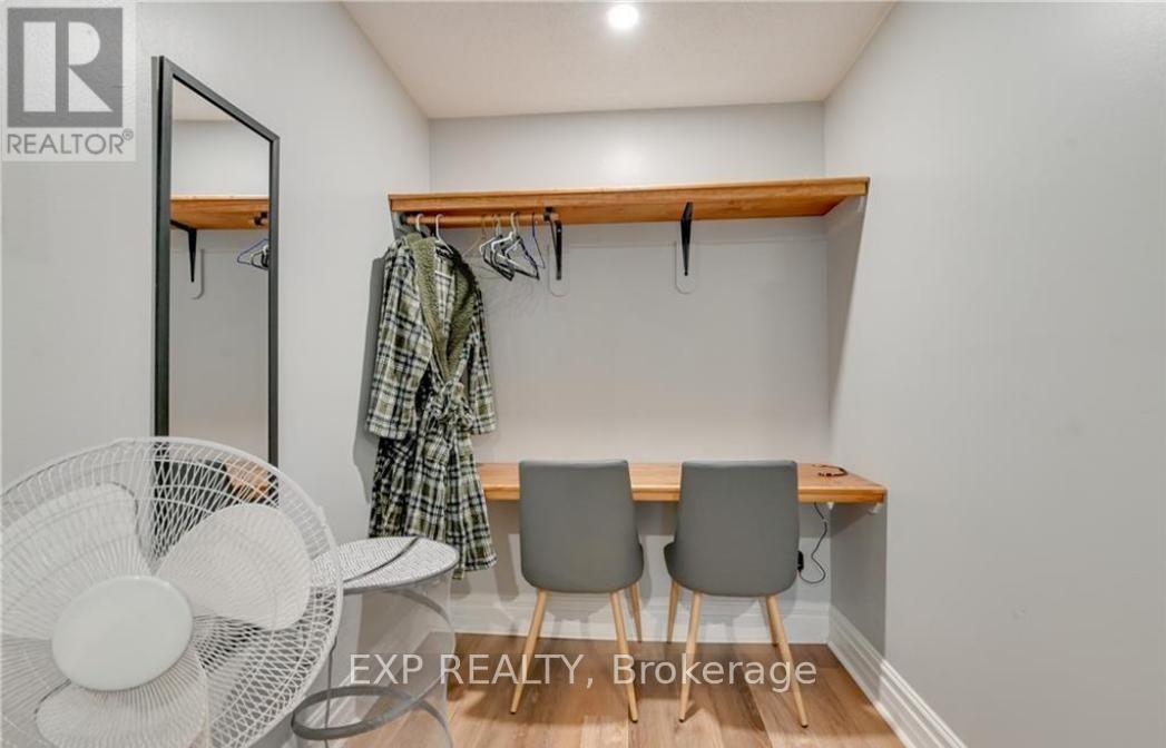 Photo 8 of 12 Cartwright Street, London East ON