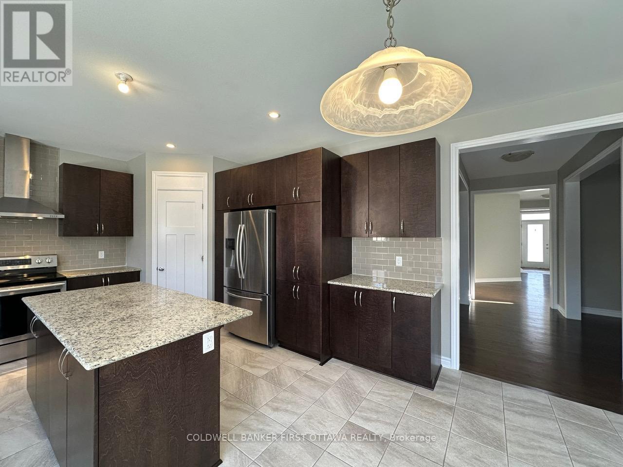 Photo 11 of 620 Sora Way, Ottawa ON
