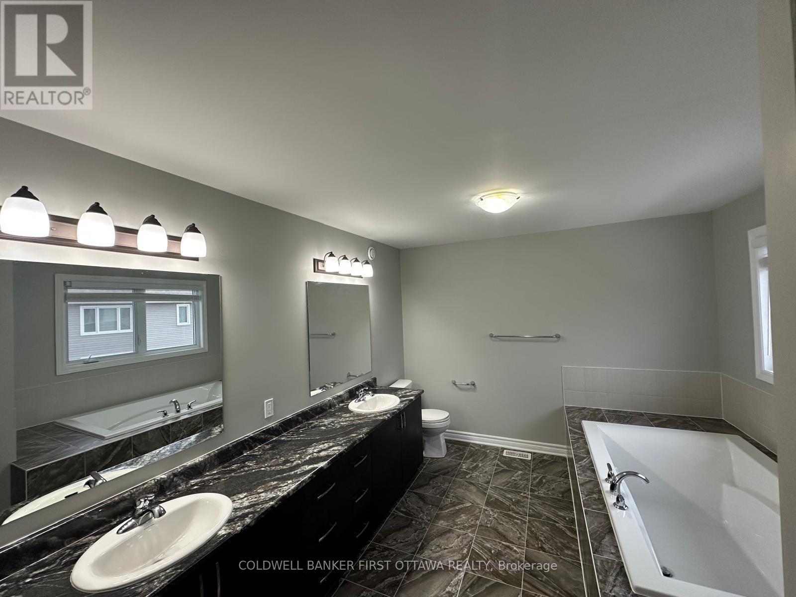 Photo 31 of 620 Sora Way, Ottawa ON