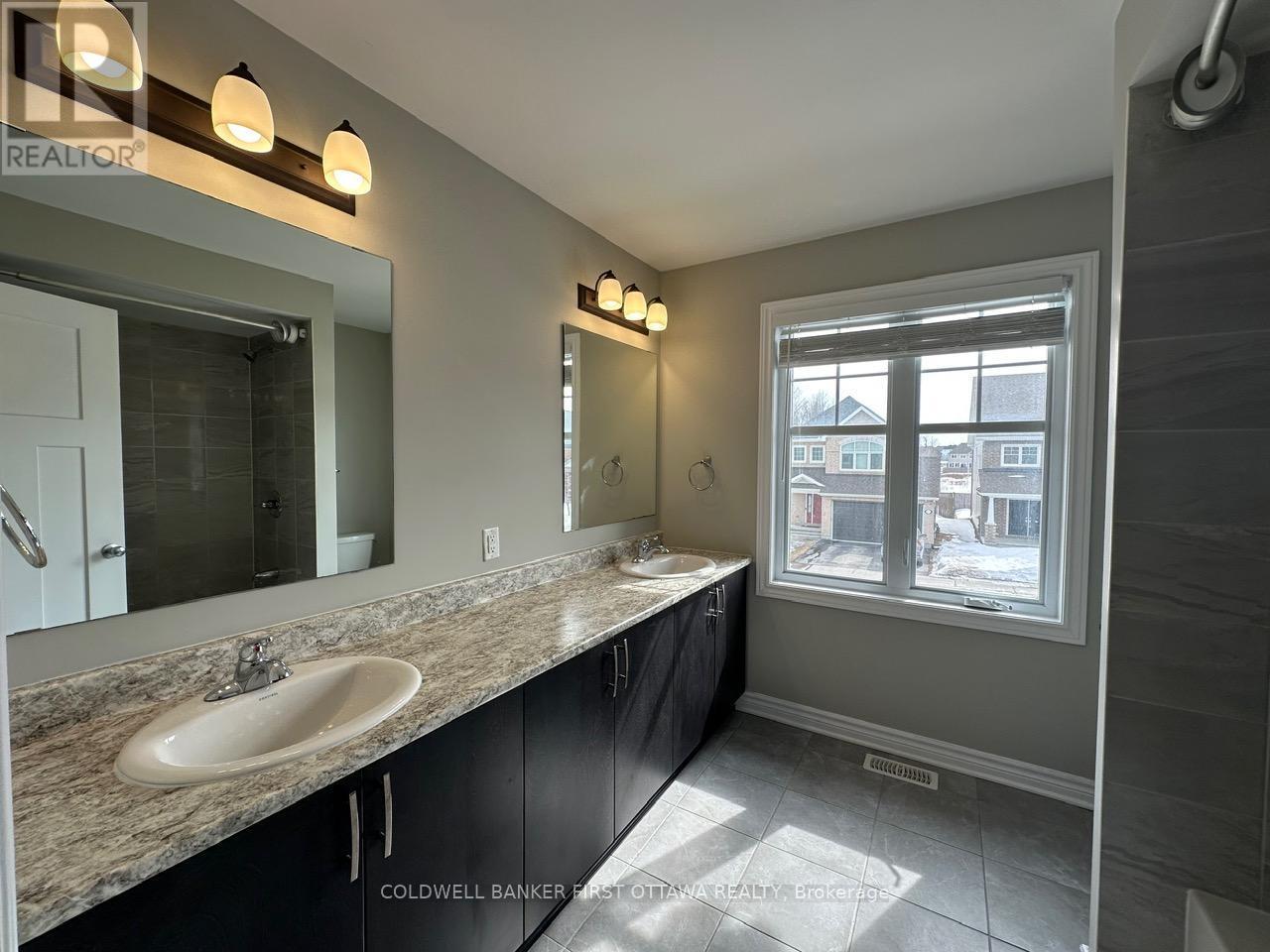 Photo 37 of 620 Sora Way, Ottawa ON