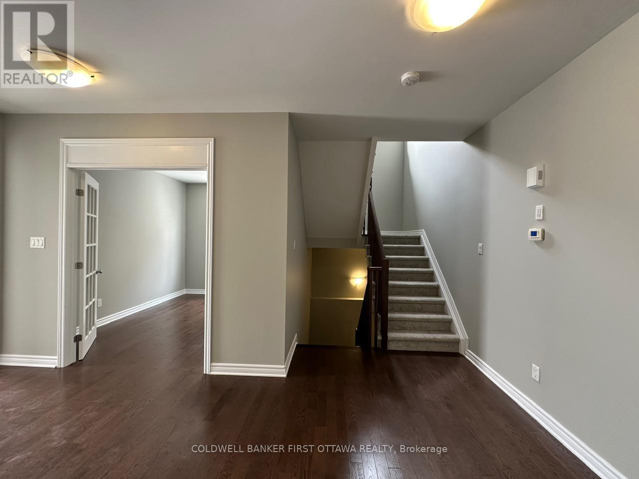 Photo 7 of 620 Sora Way, Ottawa ON