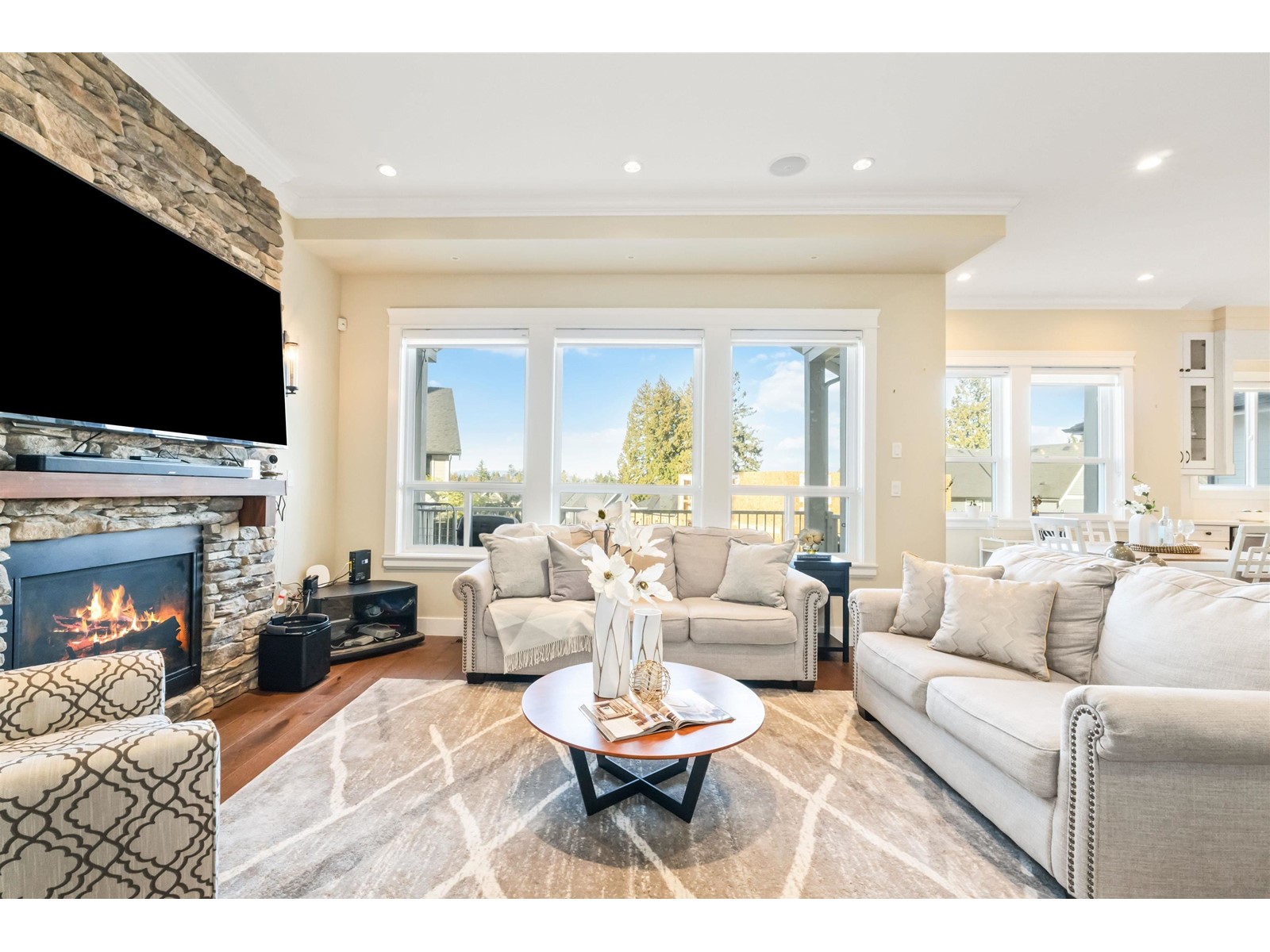 Photo 2 of 15733 Wills Brook Way, Surrey BC