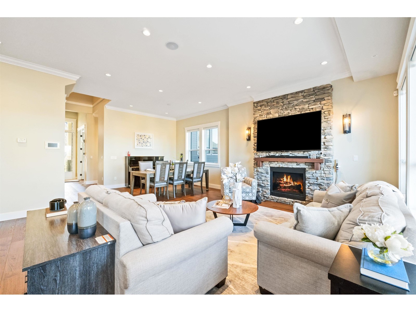 Photo 10 of 15733 Wills Brook Way, Surrey BC