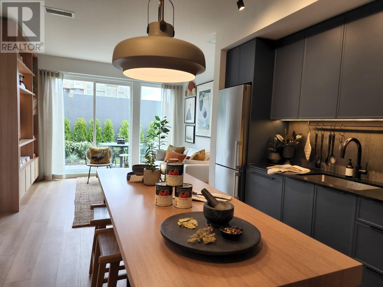 408 3075 MURRAY STREET, Port Moody