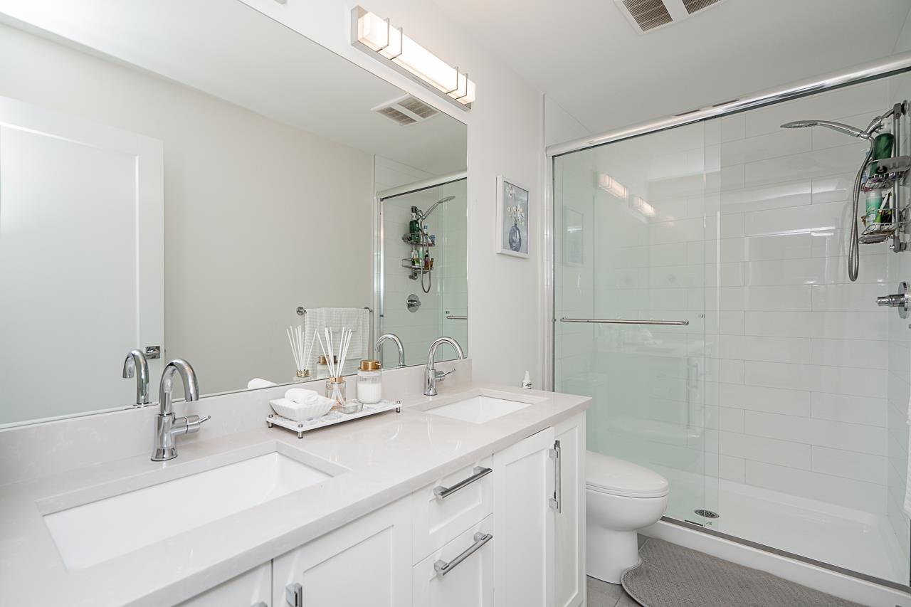 Photo 20 of 210 20356 72 B Avenue, Langley BC