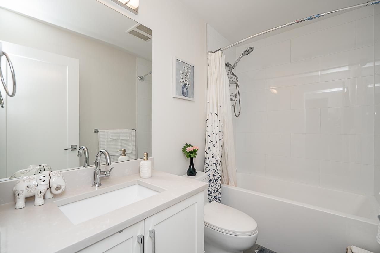 Photo 24 of 210 20356 72 B Avenue, Langley BC