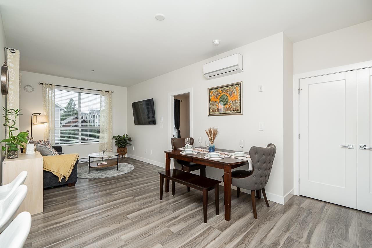Photo 10 of 210 20356 72 B Avenue, Langley BC
