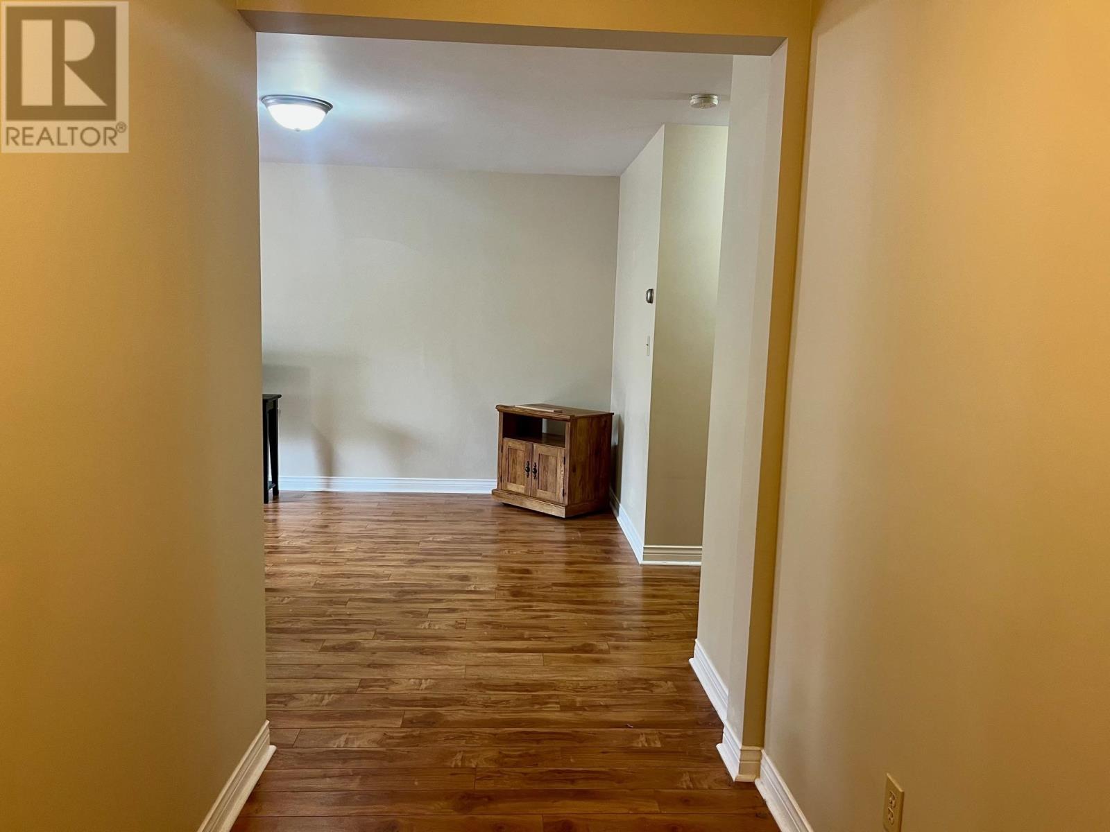 #UNIT 205 6216 RTE 11 - 22