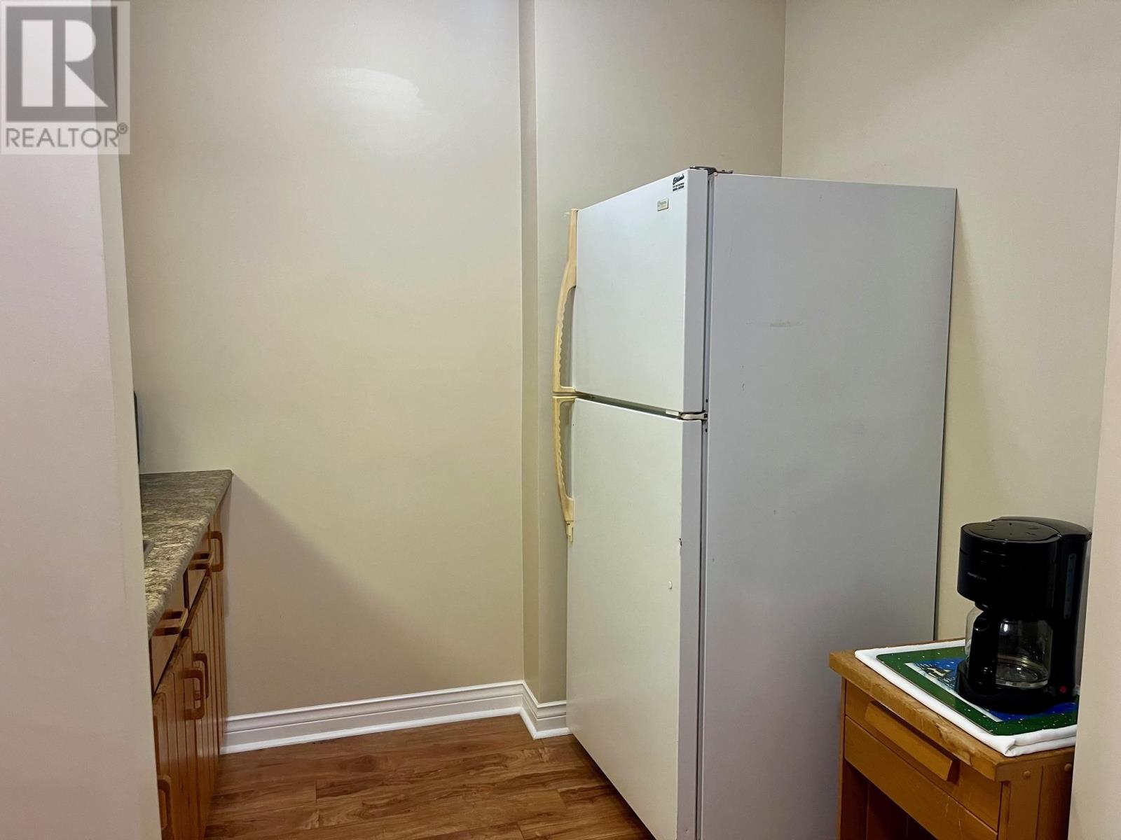 #UNIT 205 6216 RTE 11 - 26