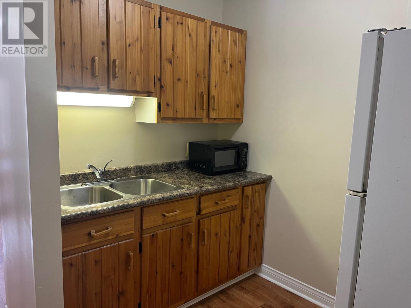 #UNIT 205 6216 RTE 11 - 27