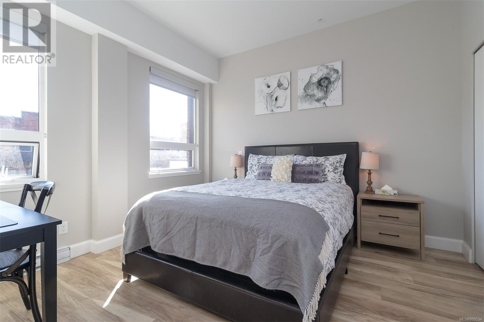 #210 595 PANDORA AVE - Image 10
