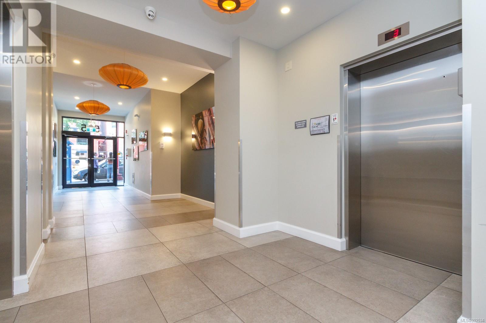 #210 595 PANDORA AVE - Image 16