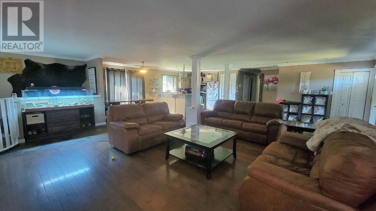  6468 WOLFCUB Place, Oliver