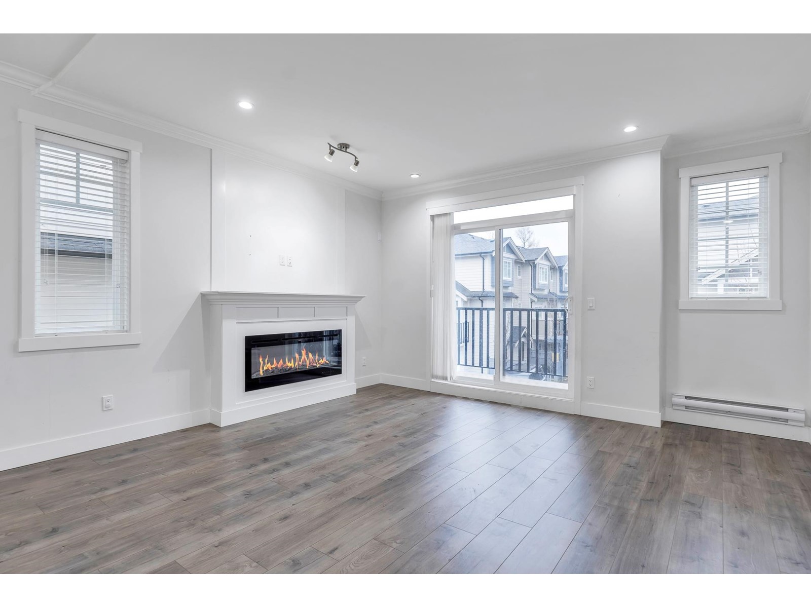 17 13898 64 AVENUE, Surrey