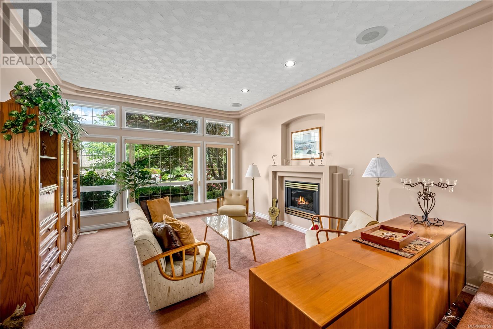 430 Country Aire Dr, Campbell River real estate listing 989759