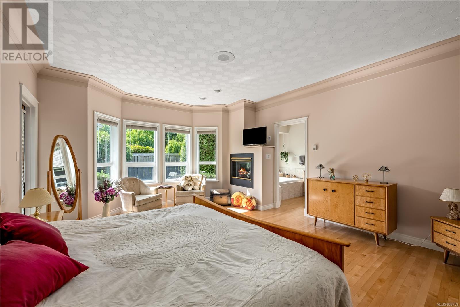 430 Country Aire Dr, Campbell River real estate listing 989759