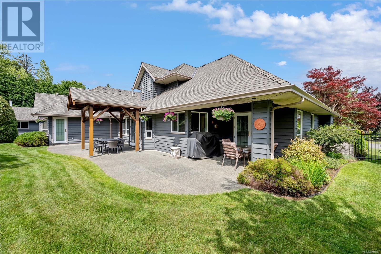 430 Country Aire Dr, Campbell River real estate listing 989759