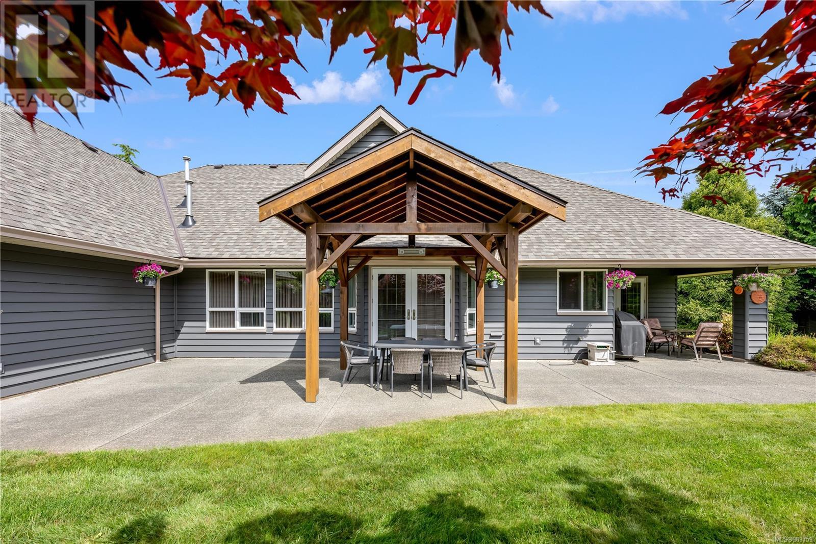 430 Country Aire Dr, Campbell River real estate listing 989759