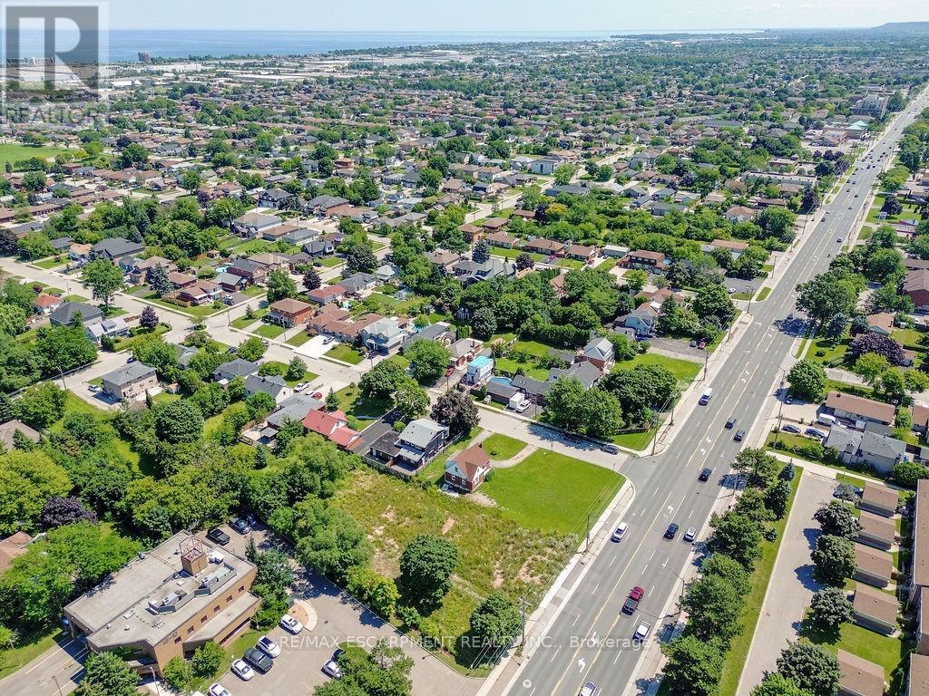 Photo 6 of 205 Highway 8, Hamilton ON