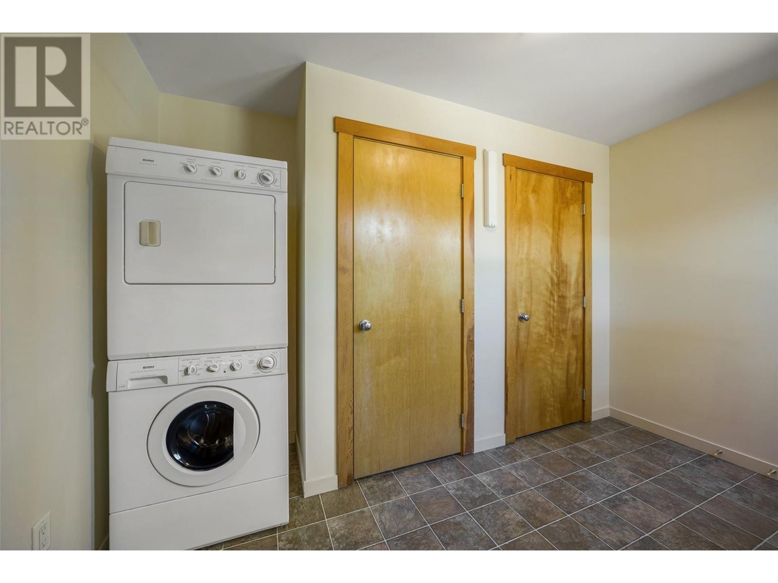  2706 Bath Street, Kelowna