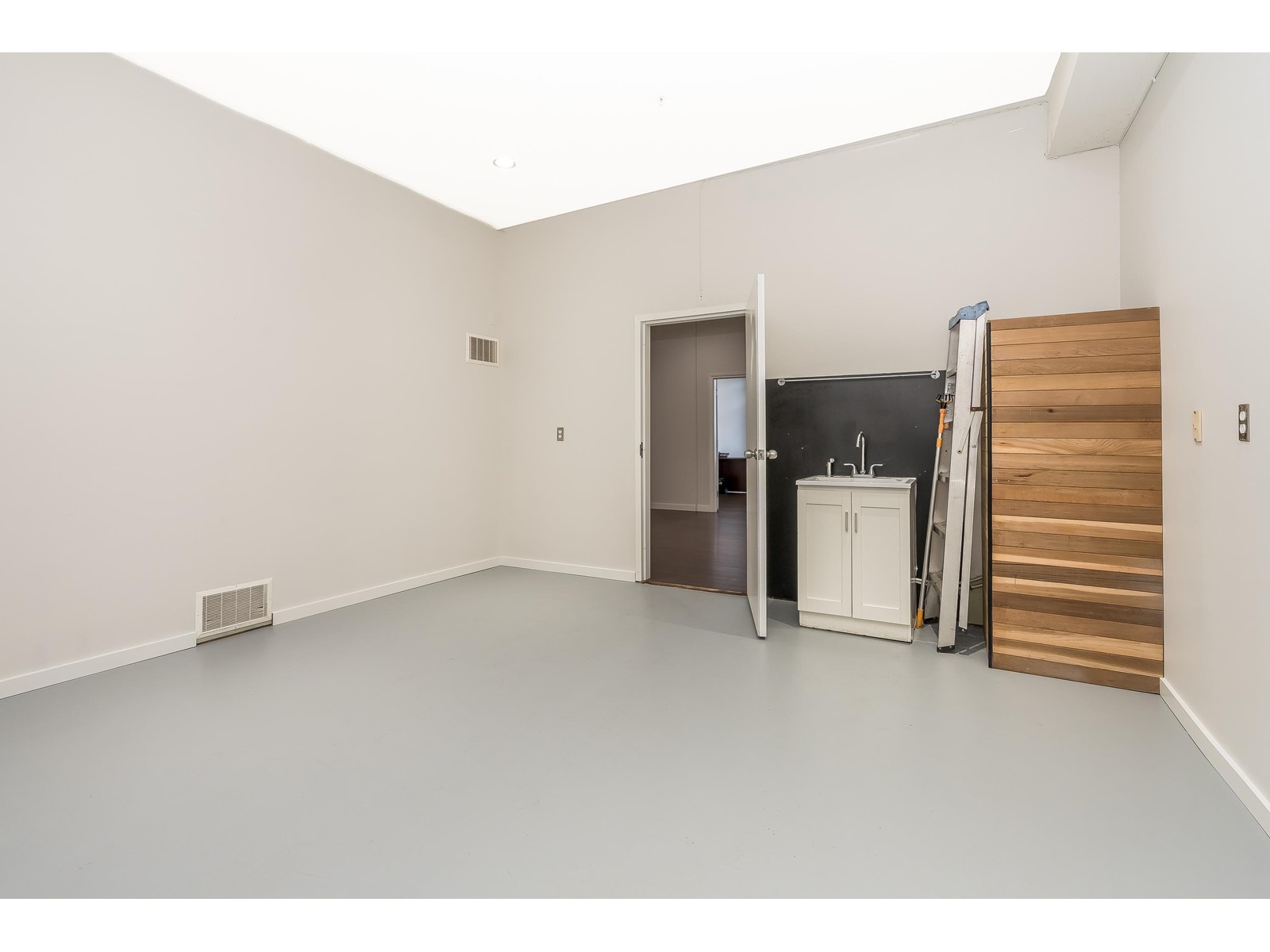 105 19289 LANGLEY BYPASS, Surrey