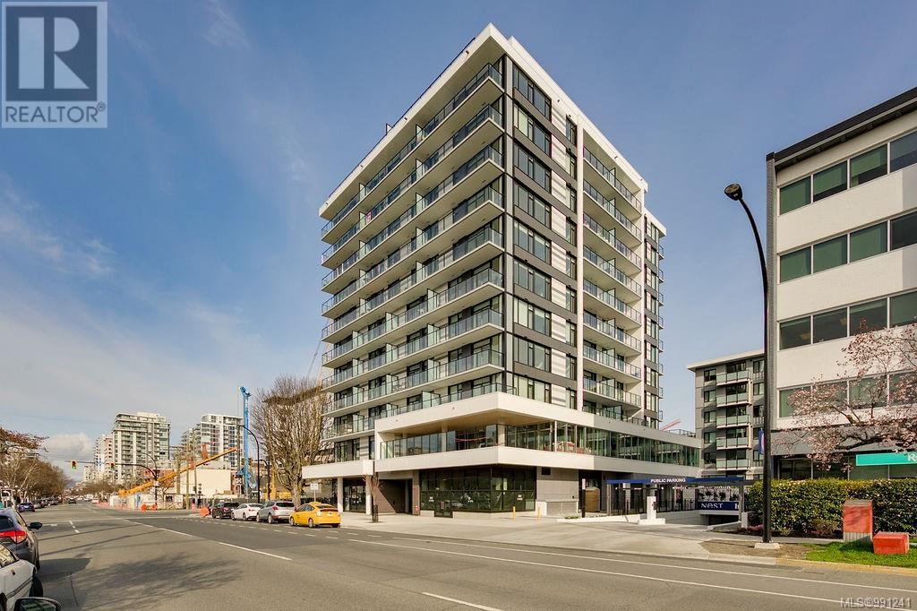 1111 1100 Yates Street, Victoria