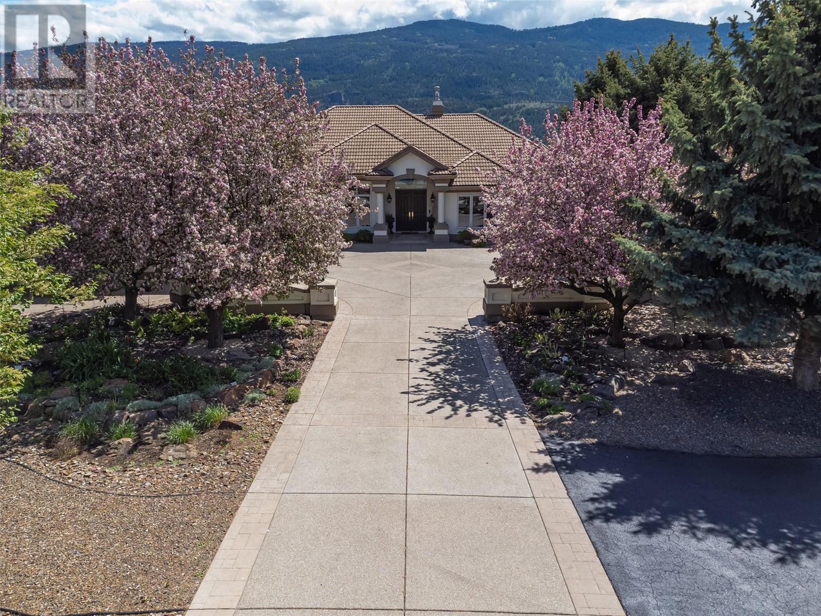 #1 315 Kalamalka Lakeview Drive - 71