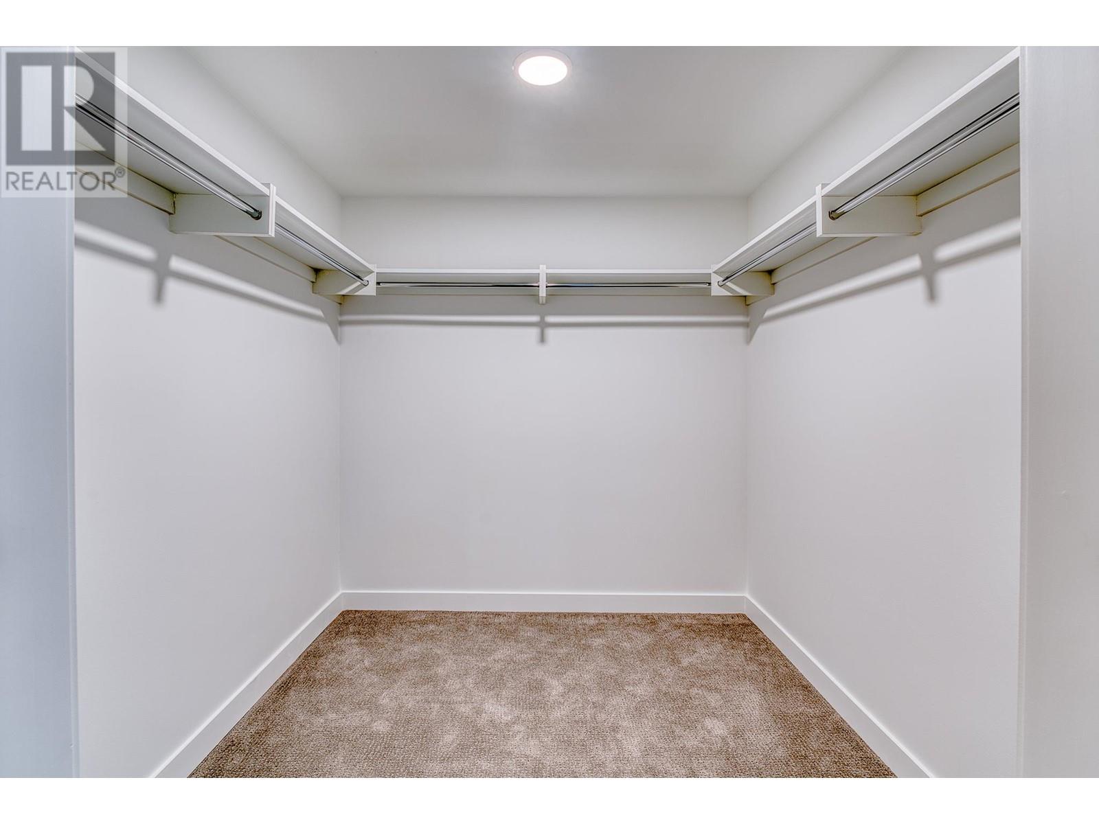 Photo 12 of 607 8160 Mcmyn Way, Richmond BC