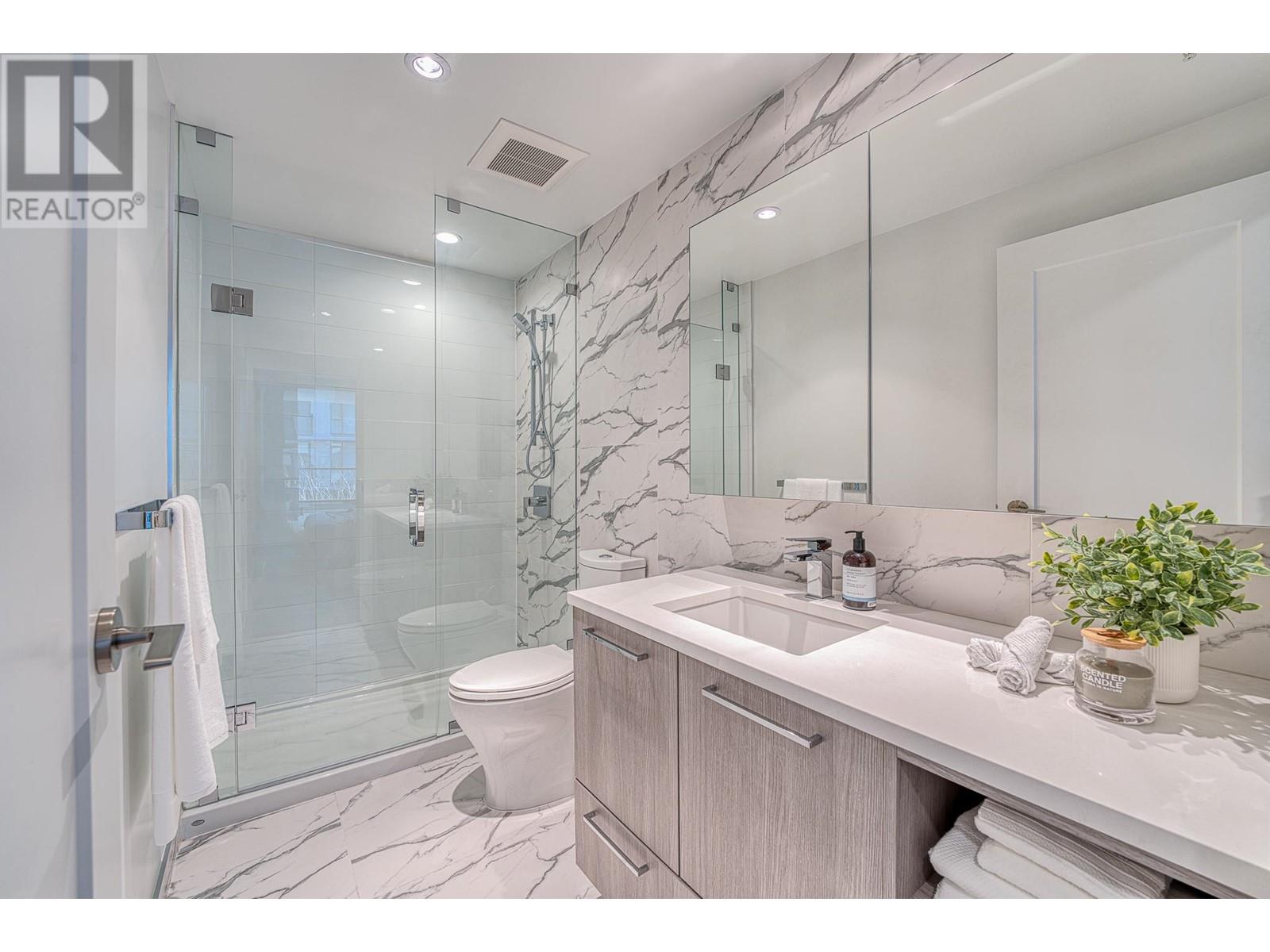 Photo 16 of 607 8160 Mcmyn Way, Richmond BC