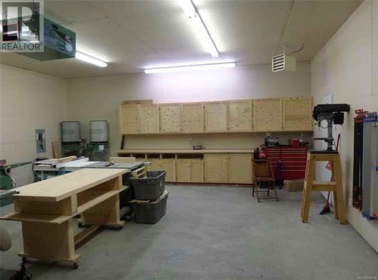 1541 20th Ave, Campbell River real estate listing 992634
