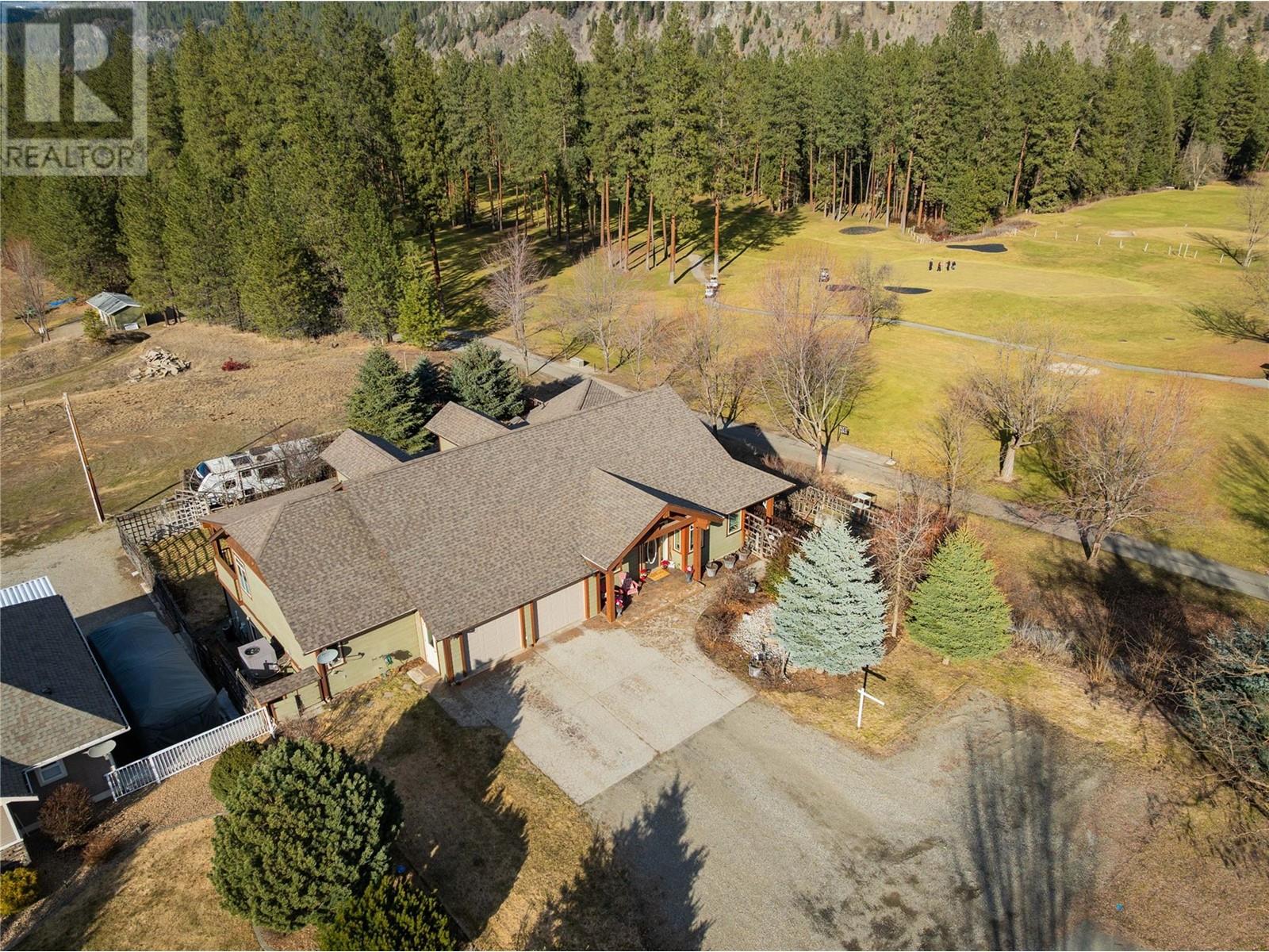 250 1ST Avenue, Christina Lake