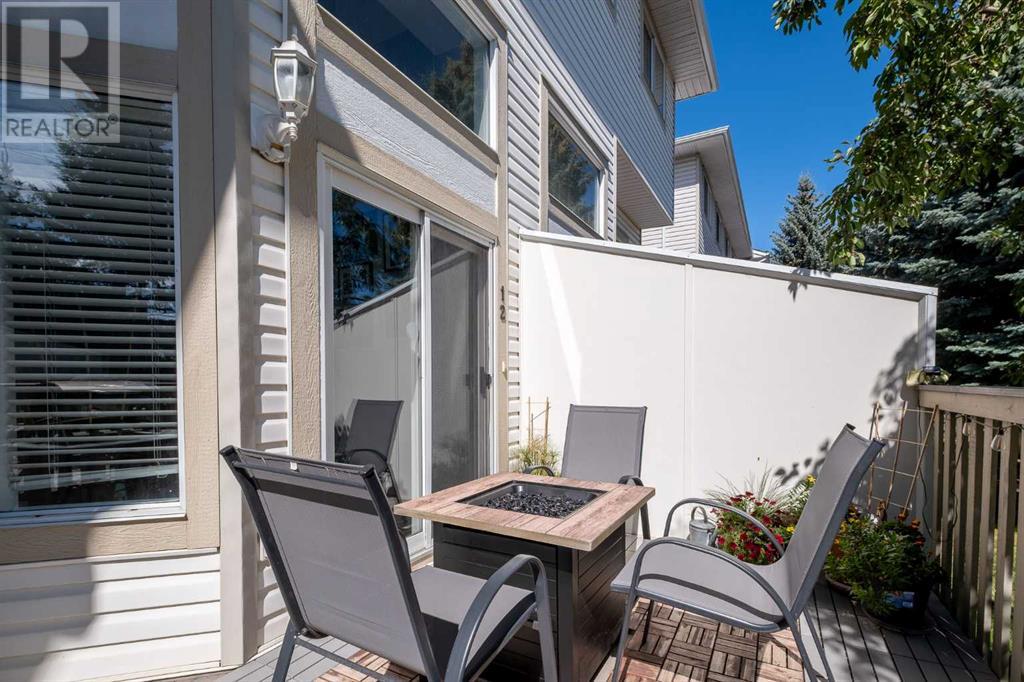 Single Family House for Sale in  Kingsland Court SW Kingsland Calgary 