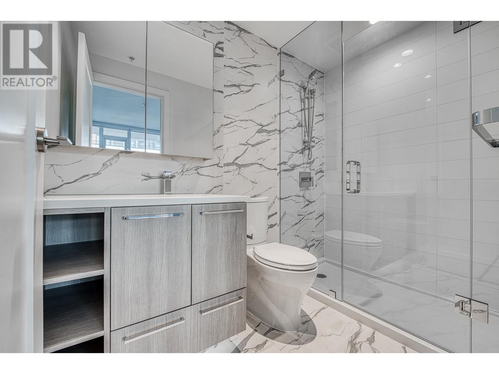 Photo 10 of 810 8155 Capstan Way, Richmond BC