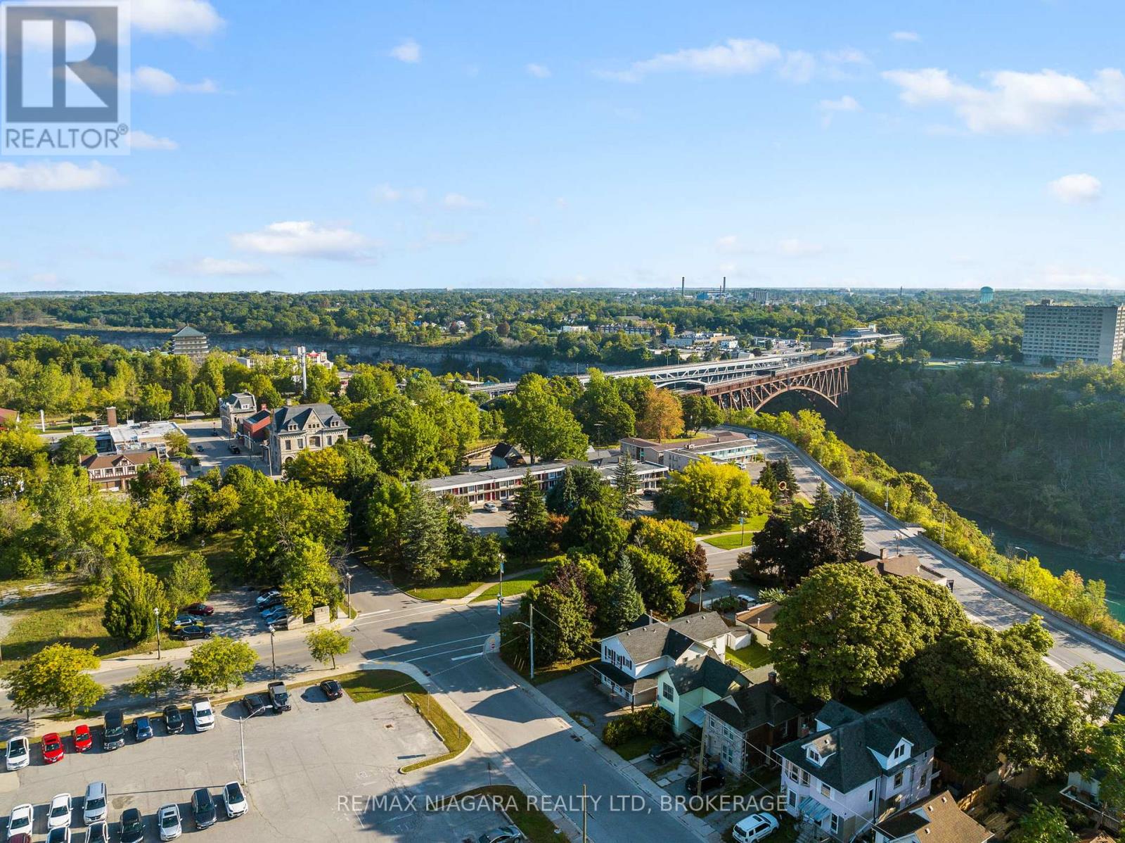 Photo 34 of 4625 Cataract Avenue, Niagara Falls ON