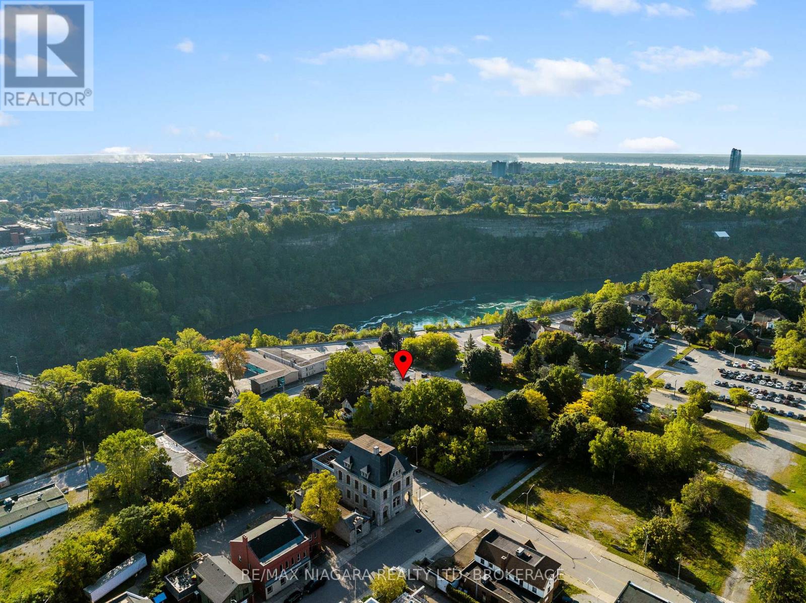 Photo 23 of 4625 Cataract Avenue, Niagara Falls ON