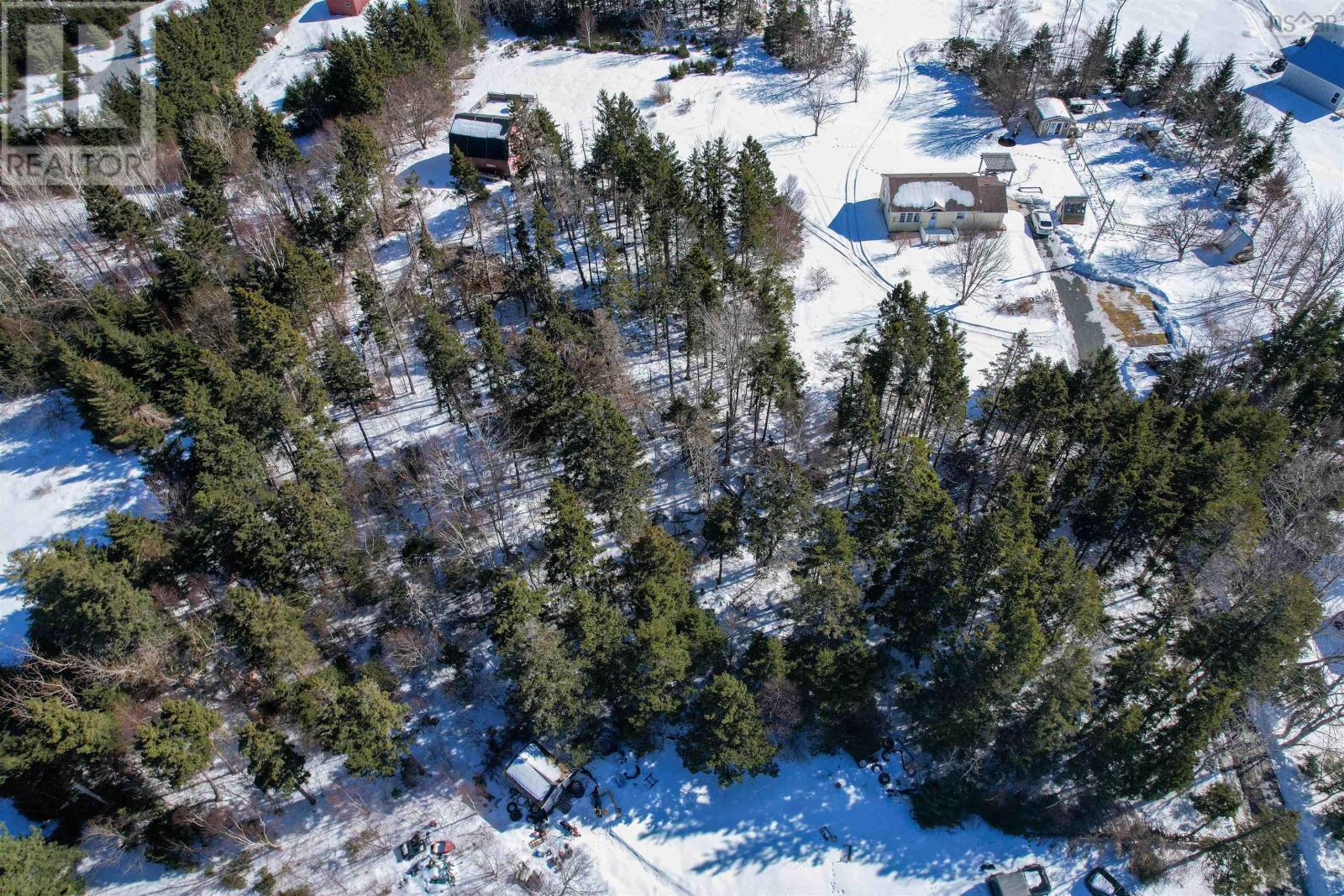 Property 4 of 9 of Polar Bear Lane