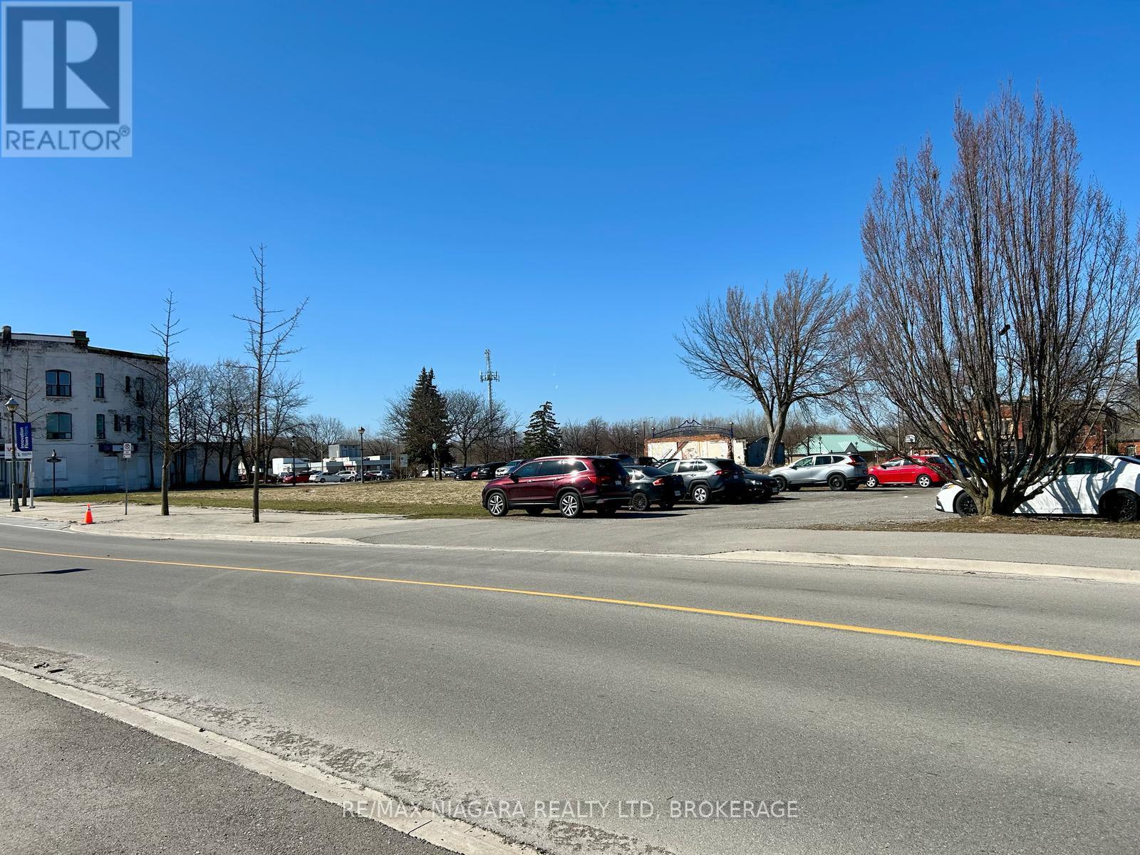 Photo 3 of 4625 Cataract Avenue, Niagara Falls ON