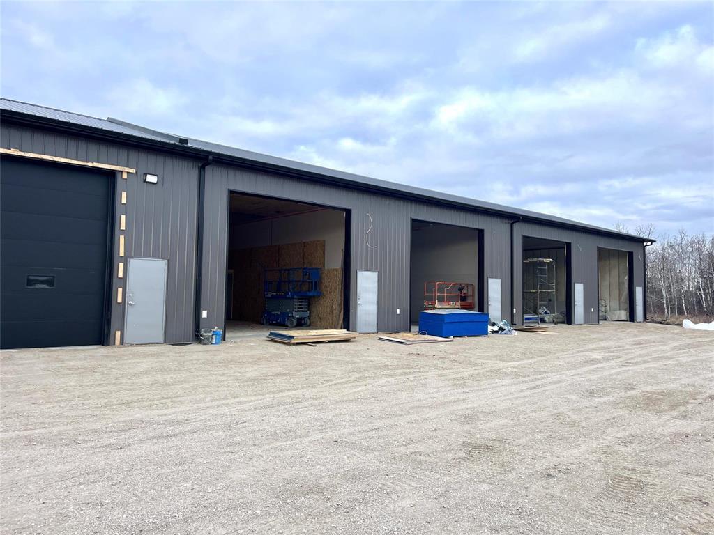 Photo 2 of 261 Barkman Avenue, Kleefeld MB