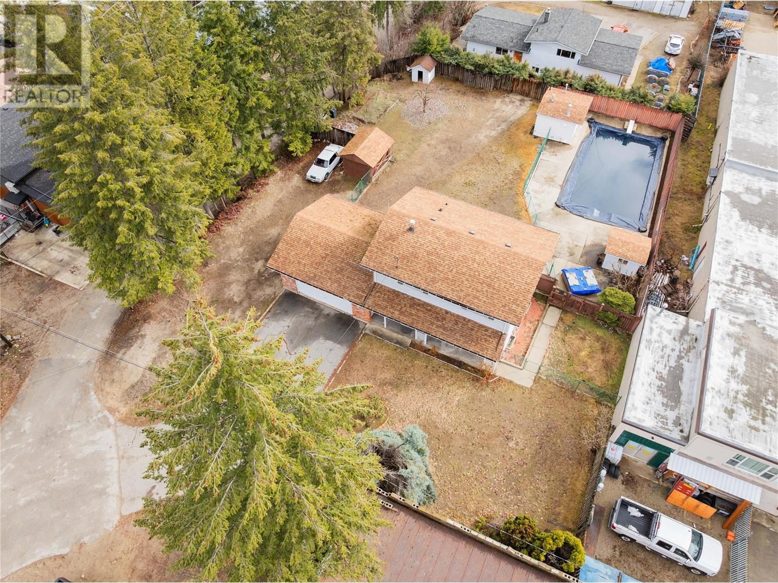 614 12TH Street, Castlegar
