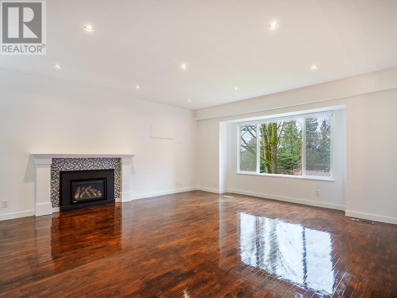 267 CHESTER COURT, Coquitlam