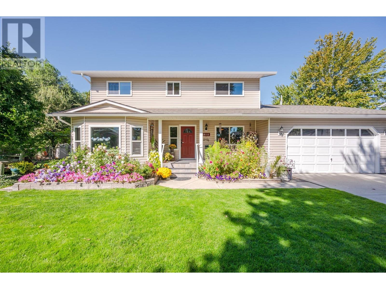 10112 BEAVIS Place, Summerland