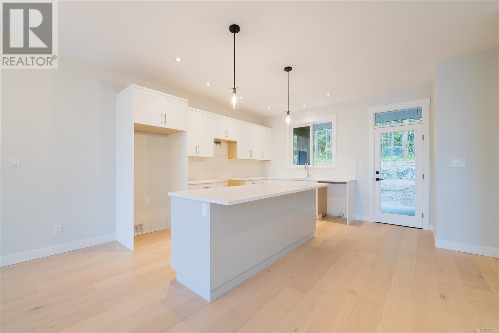 Photo 4 of 113 Raven Way, Ladysmith BC