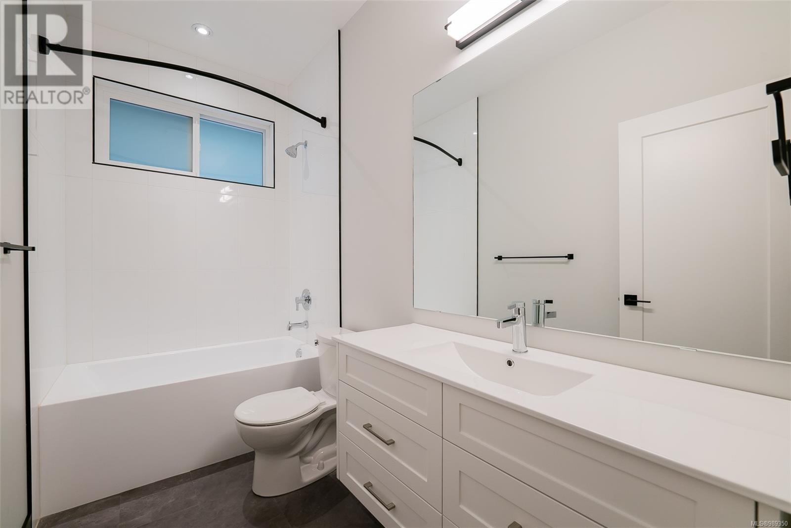 Photo 31 of 113 Raven Way, Ladysmith BC