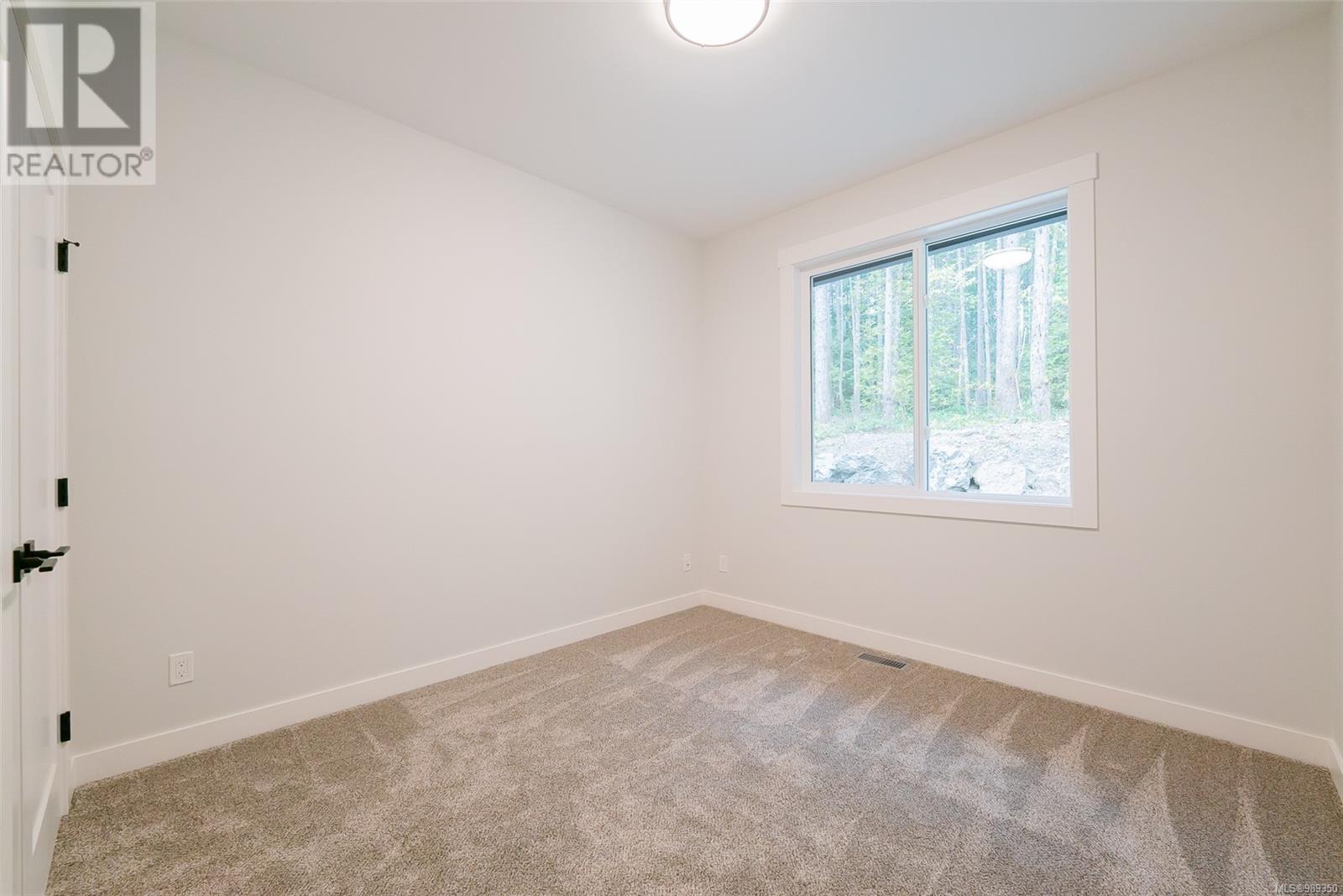 Photo 29 of 113 Raven Way, Ladysmith BC